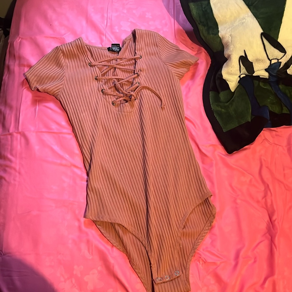 Rue 21 pink bodysuit